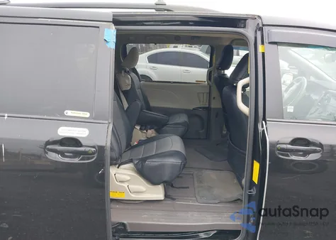 2011 Toyota Sienna Le V6/Le V6 Auto Access Seat from USA, damaged, VIN 5TDKK3DC2BS035759